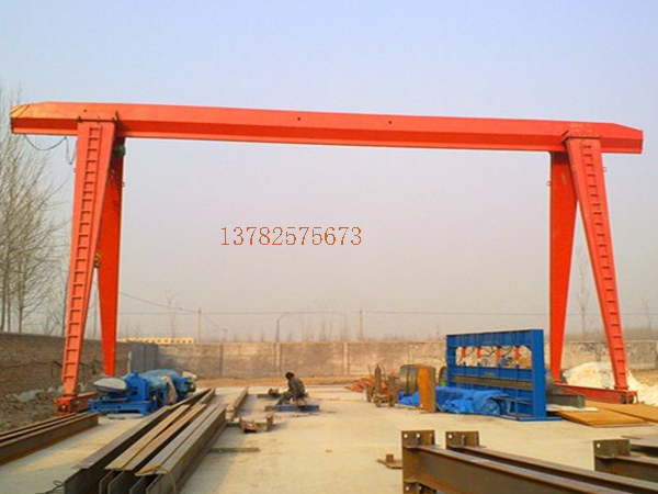 龍門吊起重機如何進行**檢查？