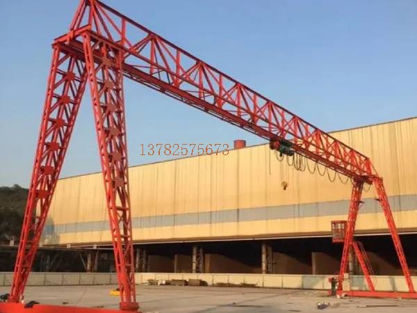 起升和降落是龍門吊操作中風(fēng)險(xiǎn)較高的環(huán)節(jié)，你掌握哪些**注意事項(xiàng)？