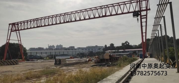 廣東廣州增城區龍門吊MH25t-45m-9m調試完畢投入使用